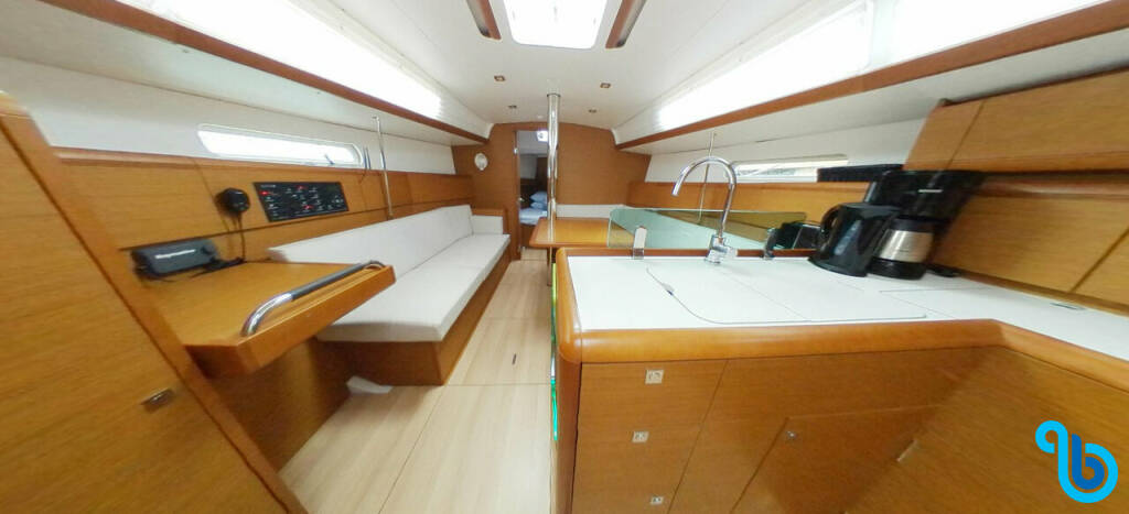 Sun Odyssey 389, Carelli