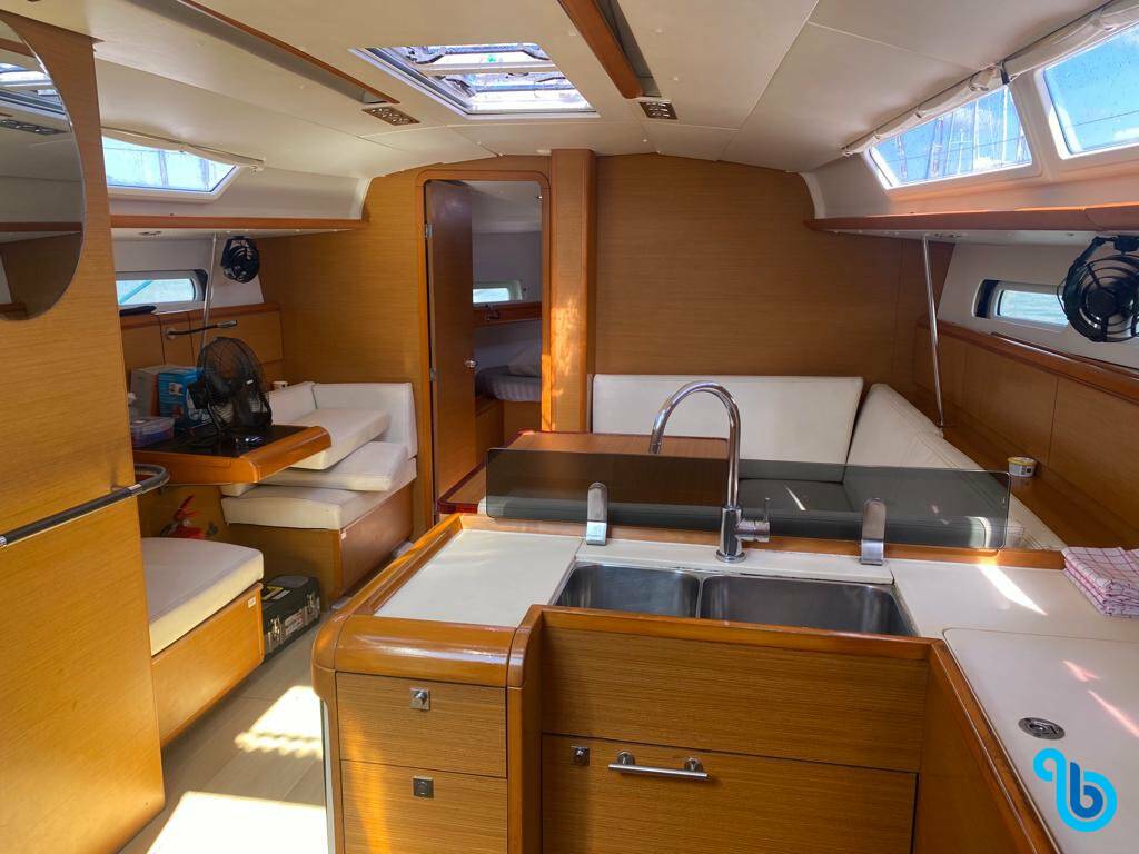 Sun Odyssey 409, Cavalier