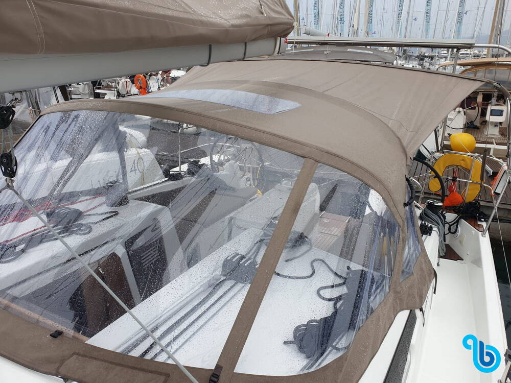 Sun Odyssey 410, JUTISA