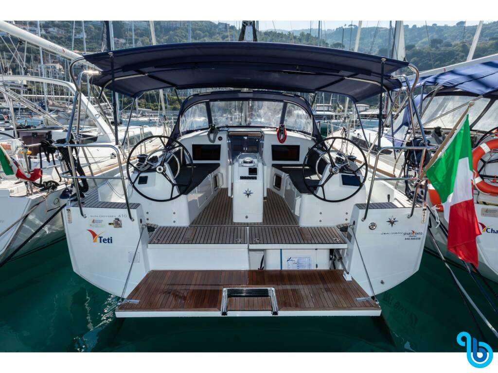 Sun Odyssey 410, Teti