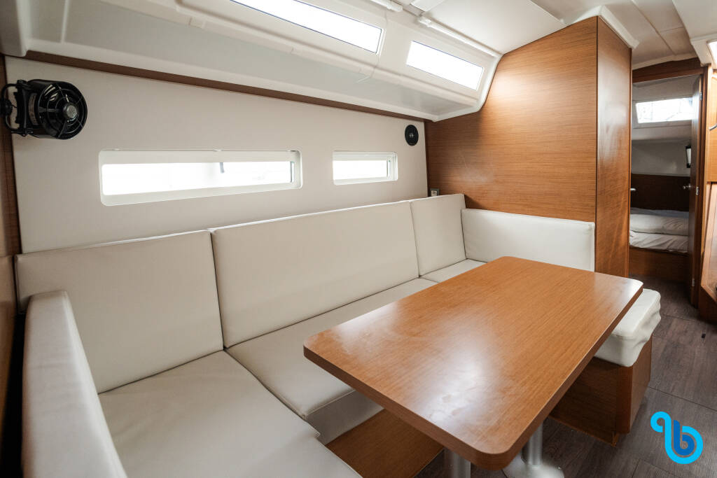 Sun Odyssey 410, Pheia - Comfort line