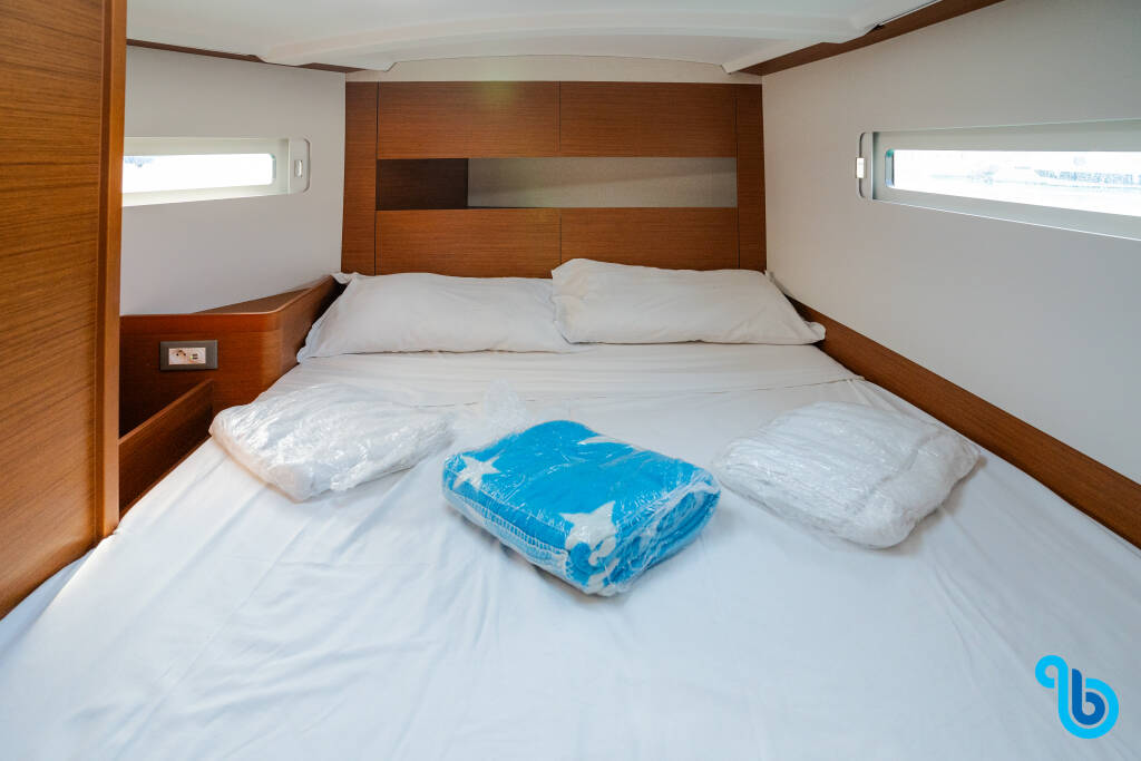 Sun Odyssey 410, Pheia - Comfort line