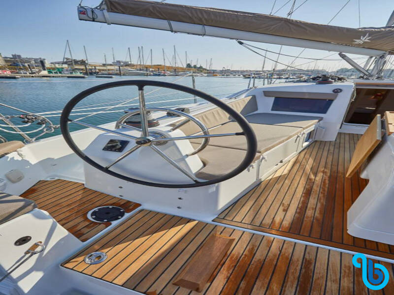 Sun Odyssey 410, Locean