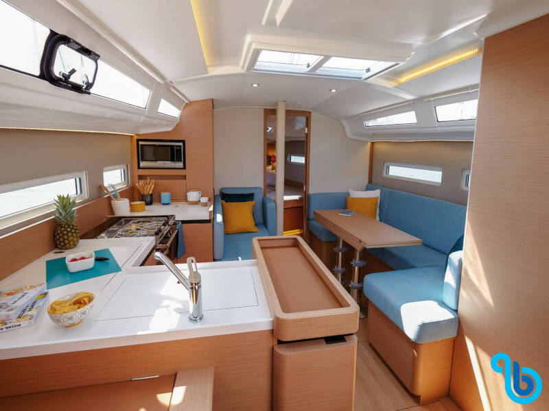 Sun Odyssey 410, Locean