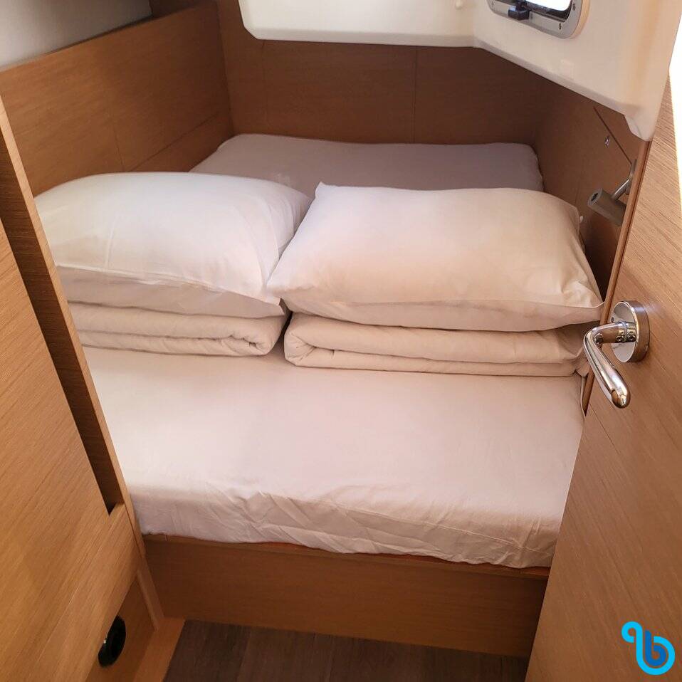 Sun Odyssey 410, 