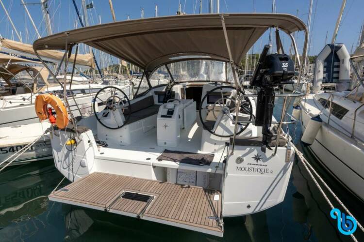 Sun Odyssey 410 MOUSTIQUE II 
