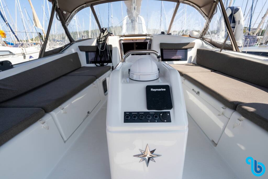 Sun Odyssey 410, MOUSTIQUE II 