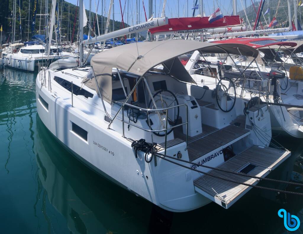 Sun Odyssey 410, Signum Bravo