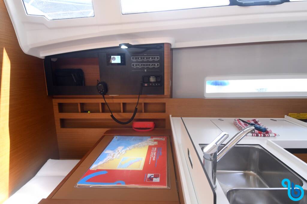 Sun Odyssey 410, Signum Bravo