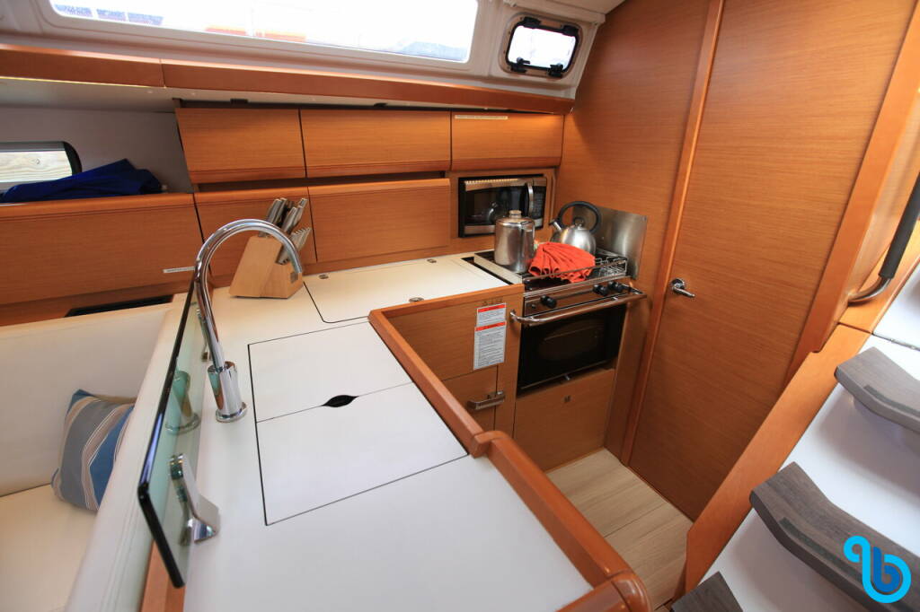 Sun Odyssey 419, Jillsee