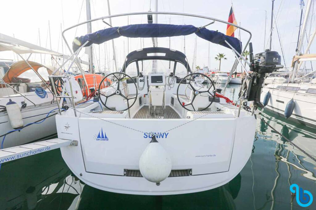 Sun Odyssey 419, 