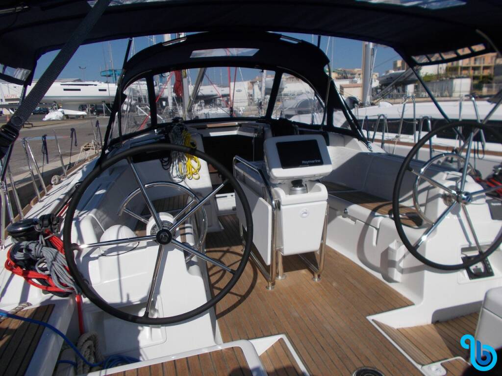 Sun Odyssey 419, 