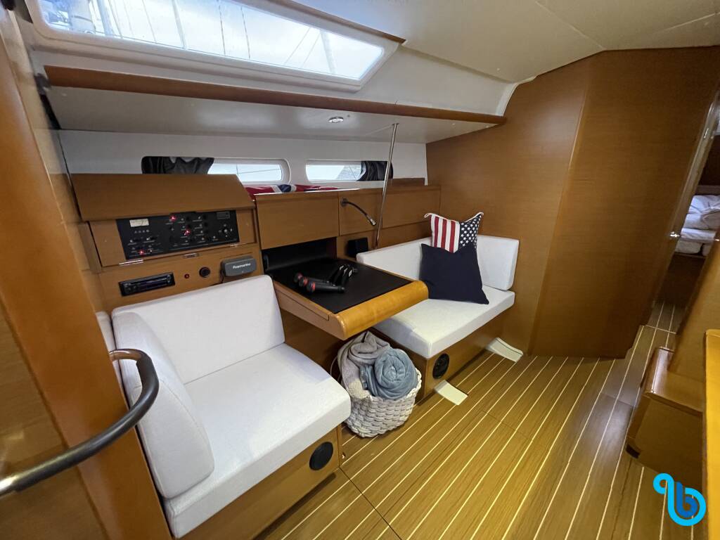 Sun Odyssey 439, Petrine II