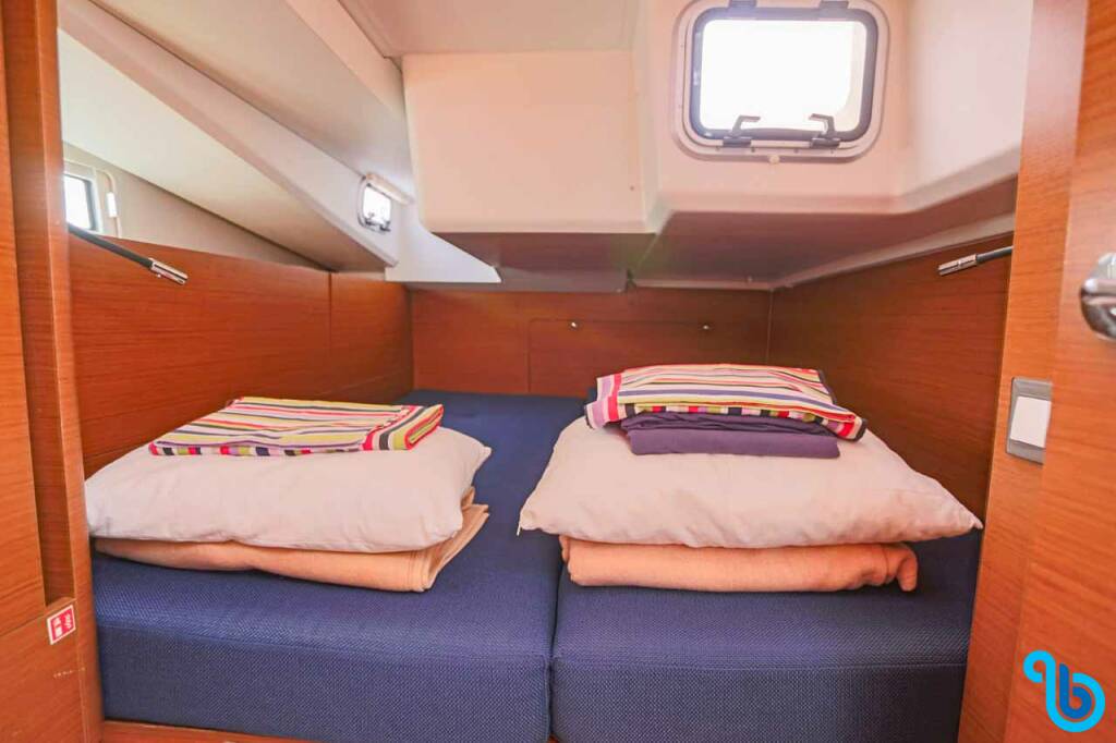 Sun Odyssey 440, LAZY RIVER