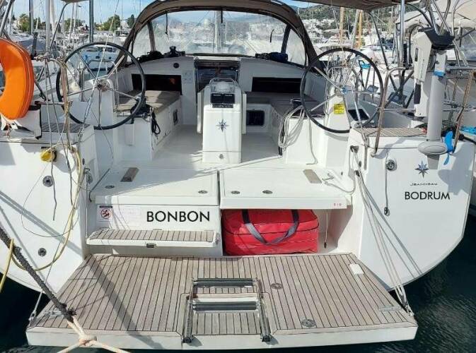 Sun Odyssey 440 Bonbon