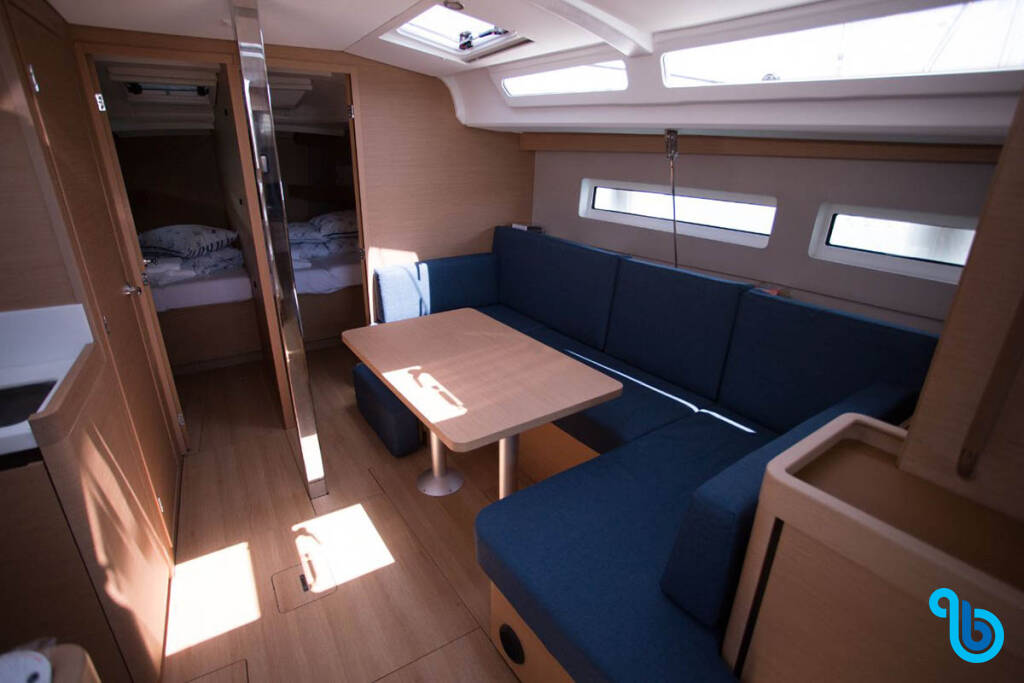 Sun Odyssey 440, Modesty