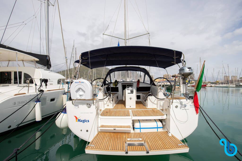 Sun Odyssey 440, 