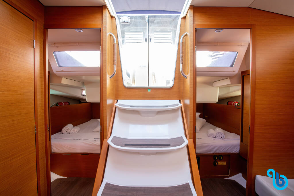 Sun Odyssey 440, 