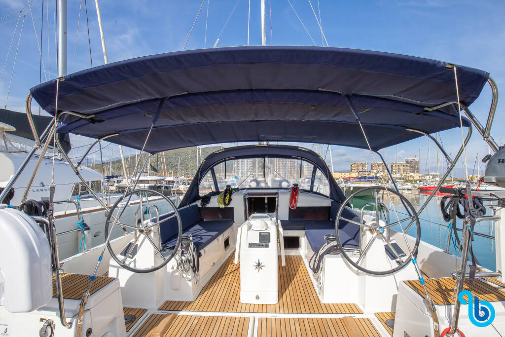 Sun Odyssey 440, 