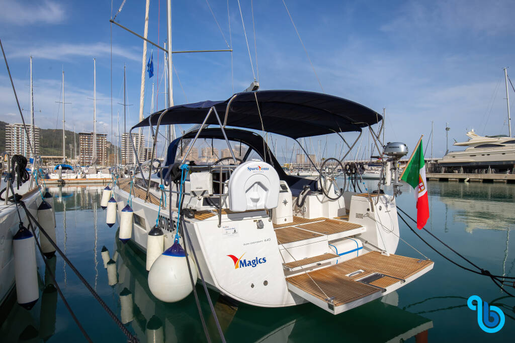 Sun Odyssey 440, 