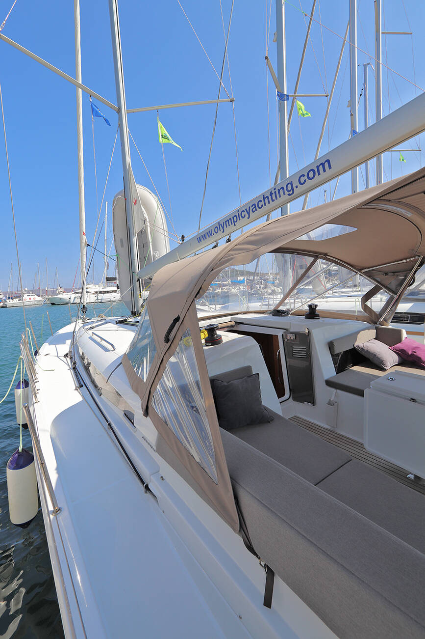 Sun Odyssey 440, Ermis