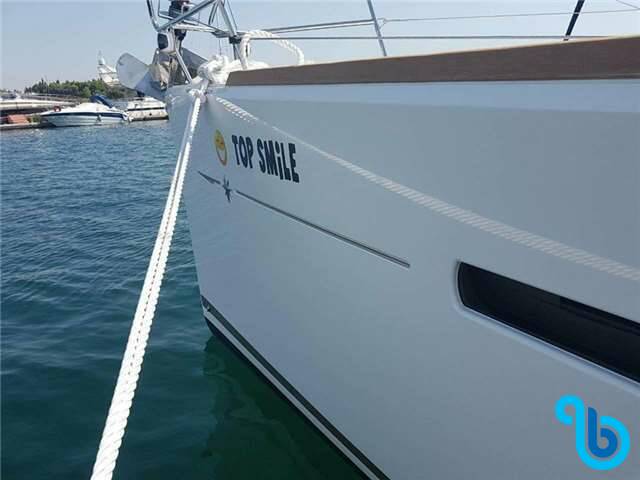 Sun Odyssey 449, Top Smile