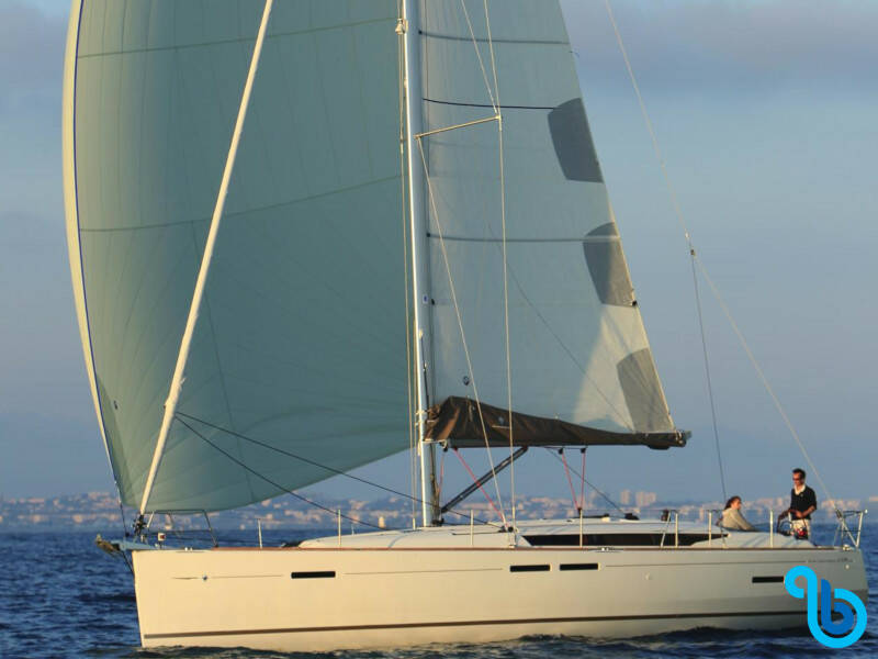 Sun Odyssey 449, Matar