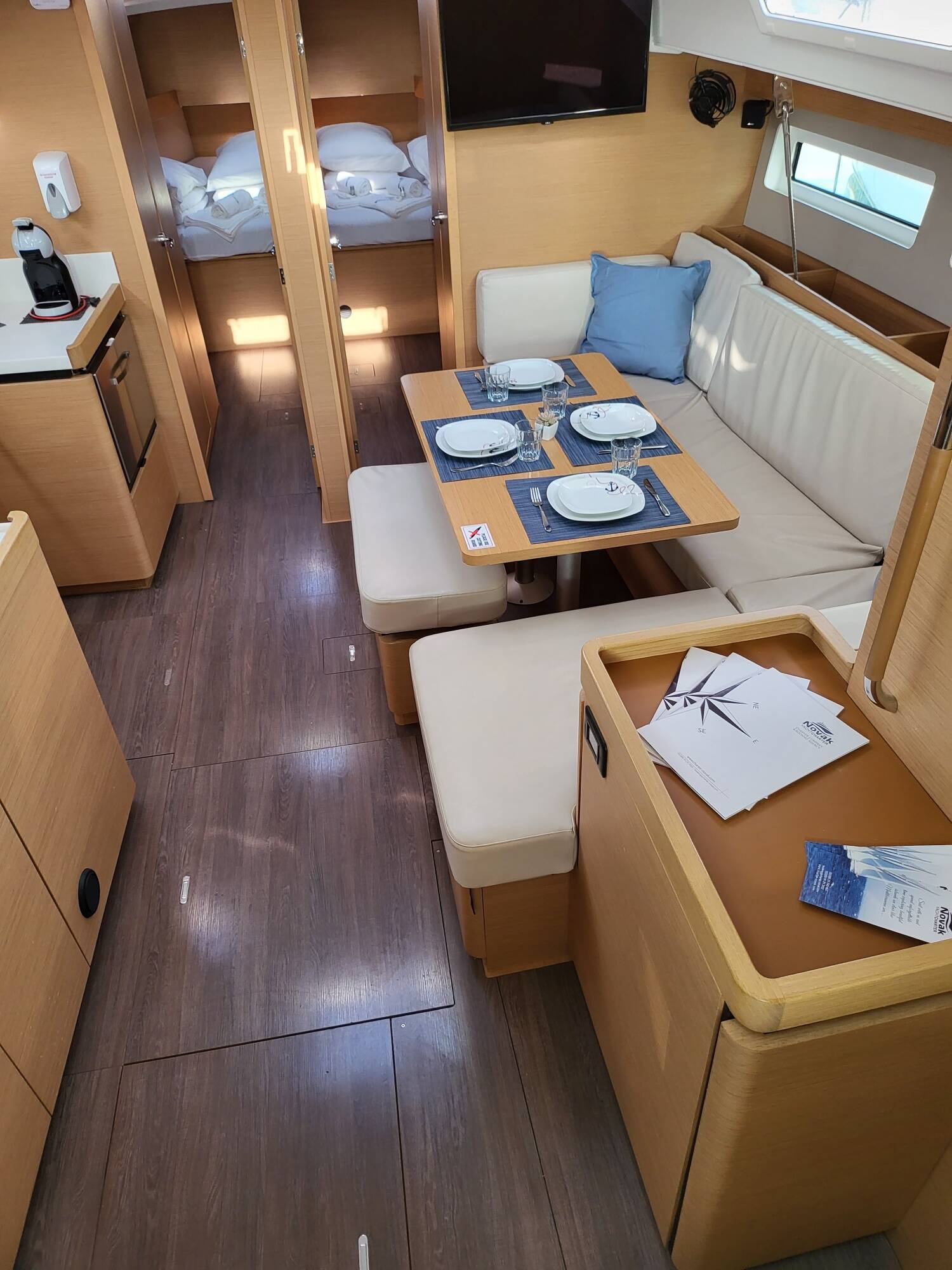 Sun Odyssey 490, 