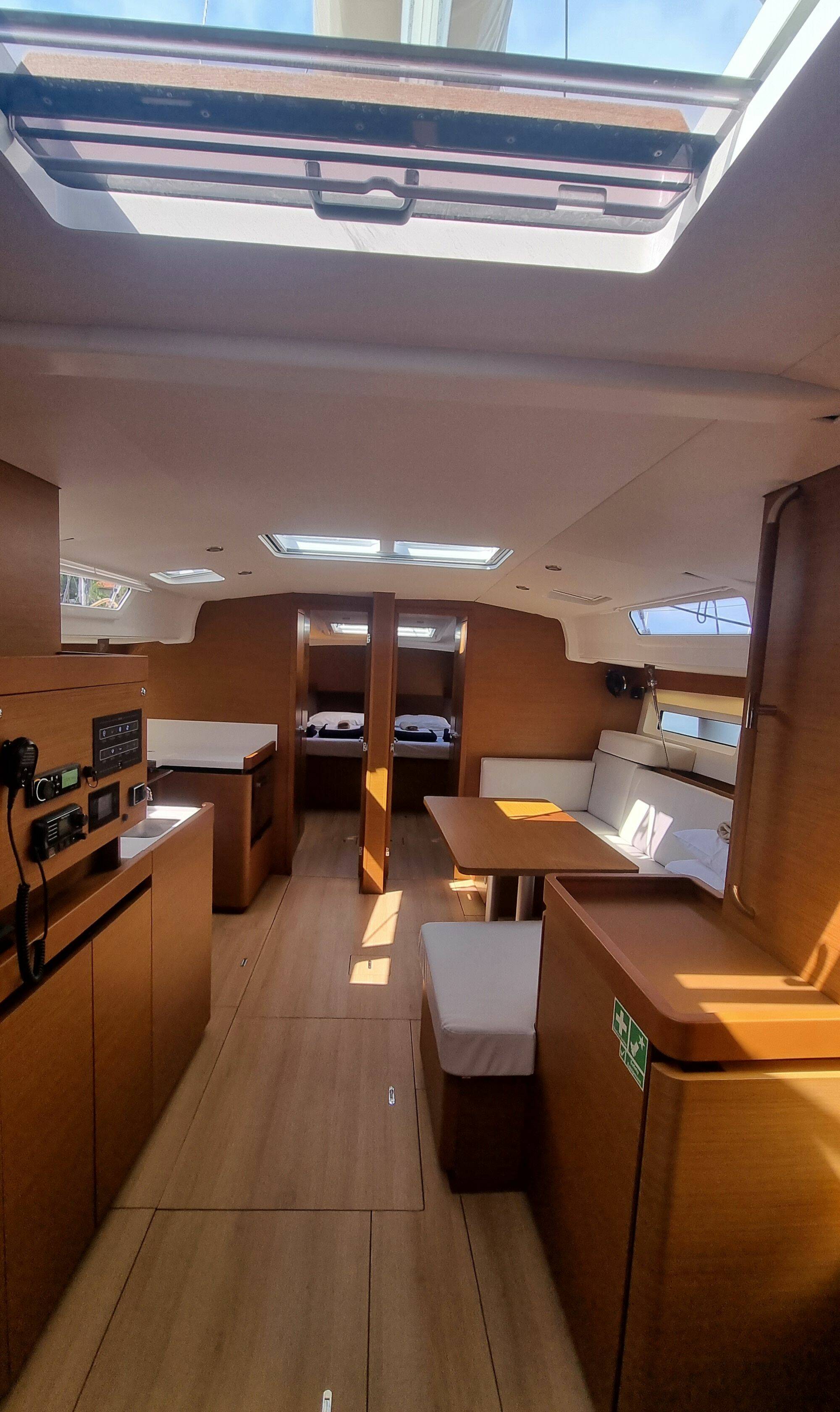 Sun Odyssey 490, 