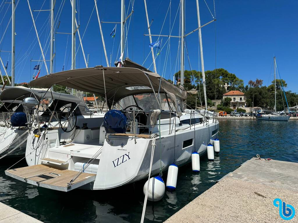 Sun Odyssey 490, 