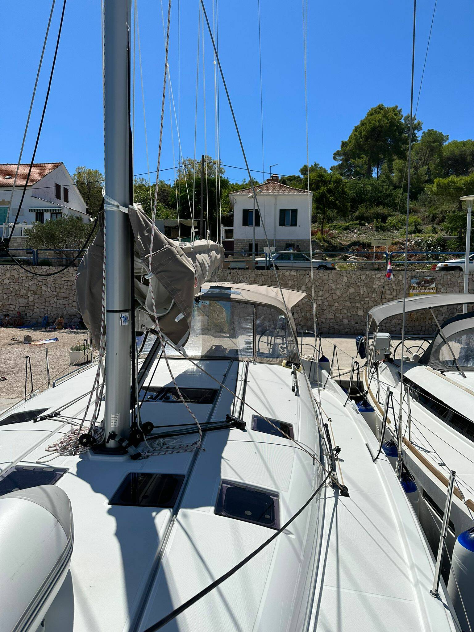 Sun Odyssey 490, 