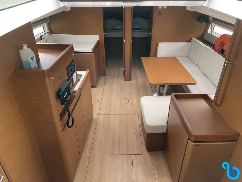 Sun Odyssey 490, Iris