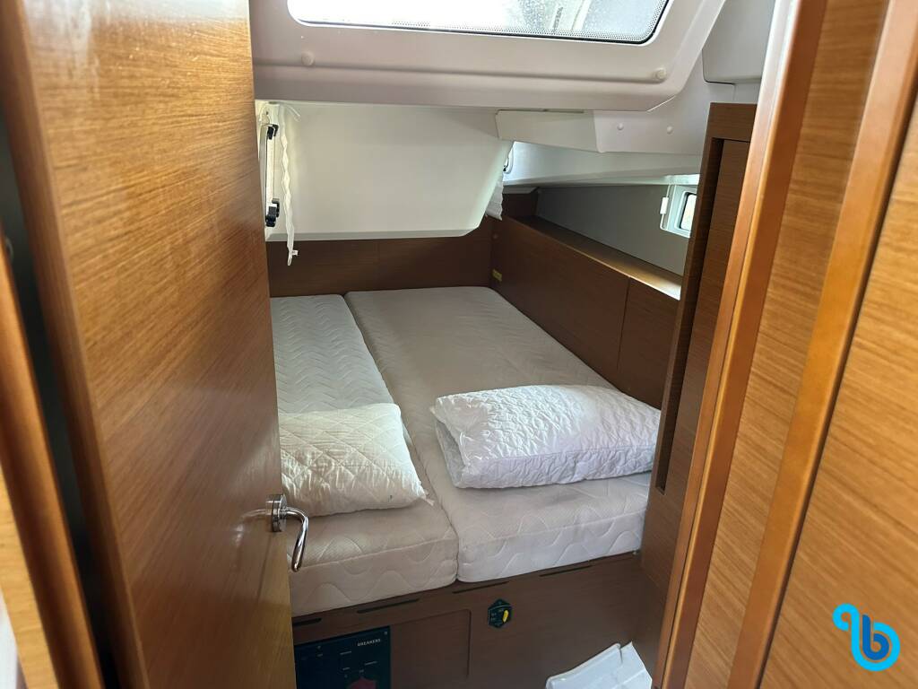 Sun Odyssey 490, Kalm