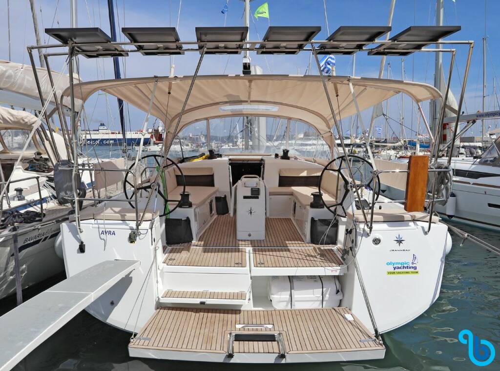 Sun Odyssey 490, Avra