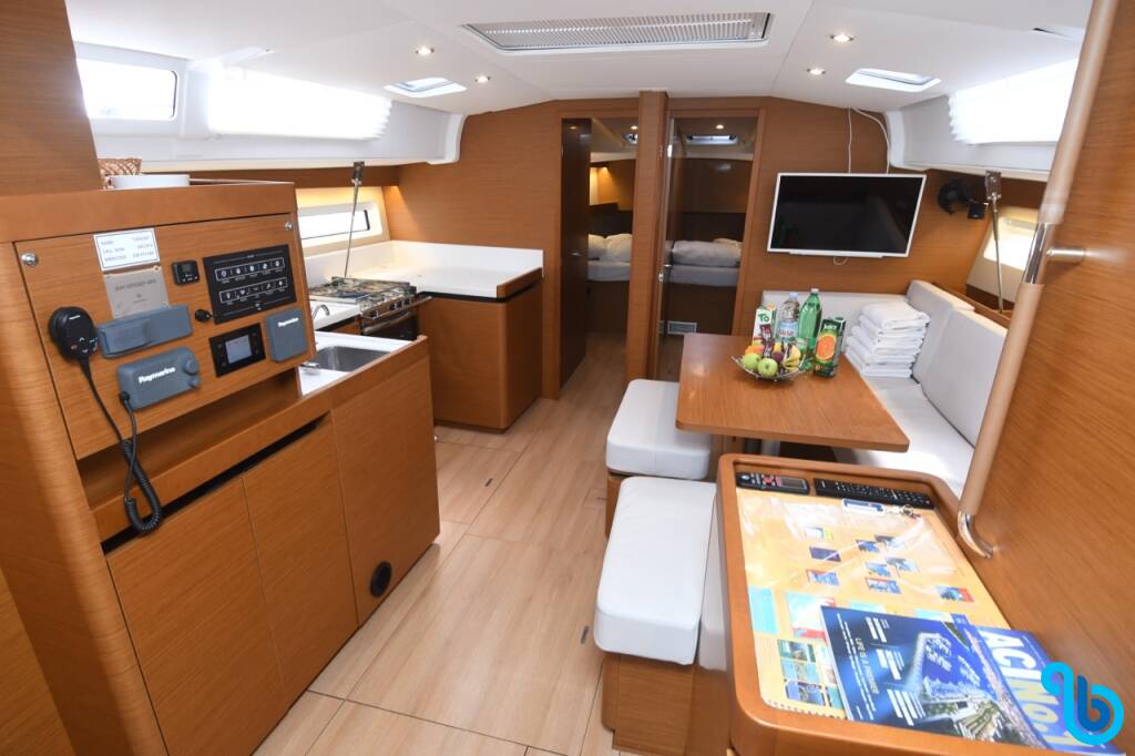 Sun Odyssey 490, Caruso