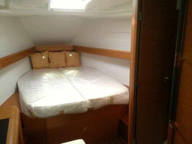 Sun Odyssey - DOUBLE CABIN, Sailing school - double cabin*
