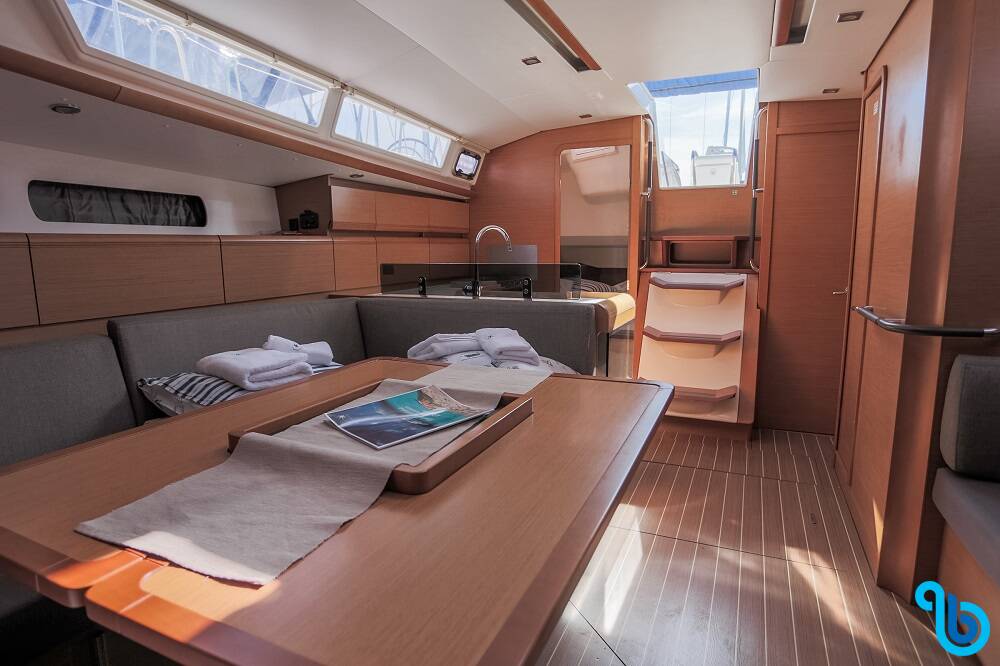 Sun Odyssey - DOUBLE CABIN, Sailing school - double cabin