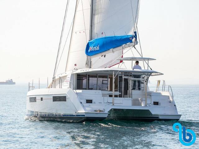 Sunsail 404, 