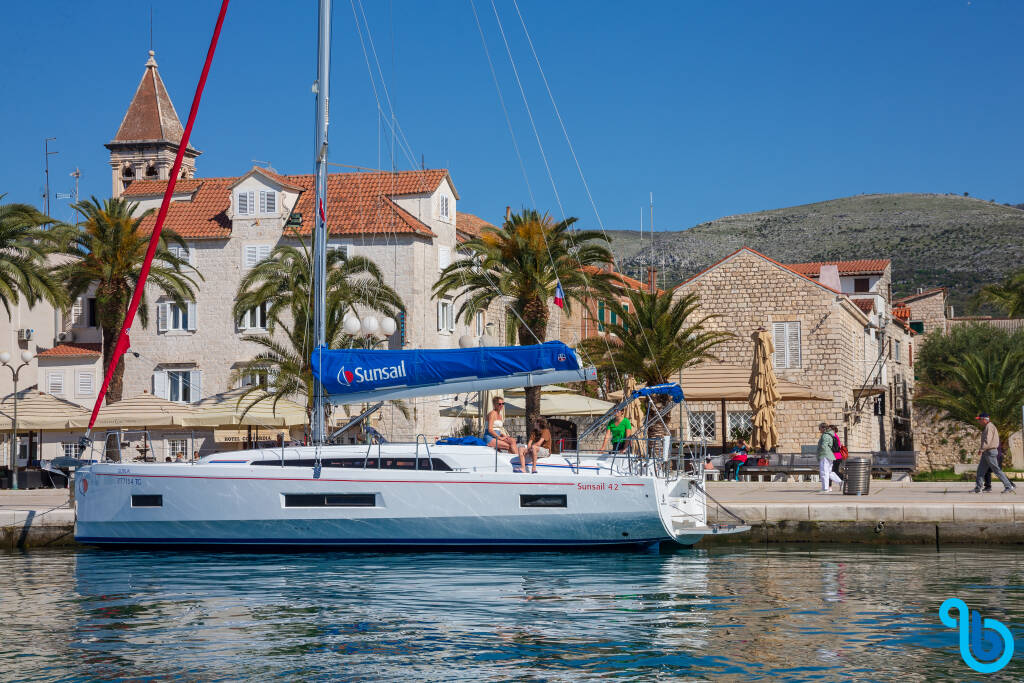 Sunsail 42, 