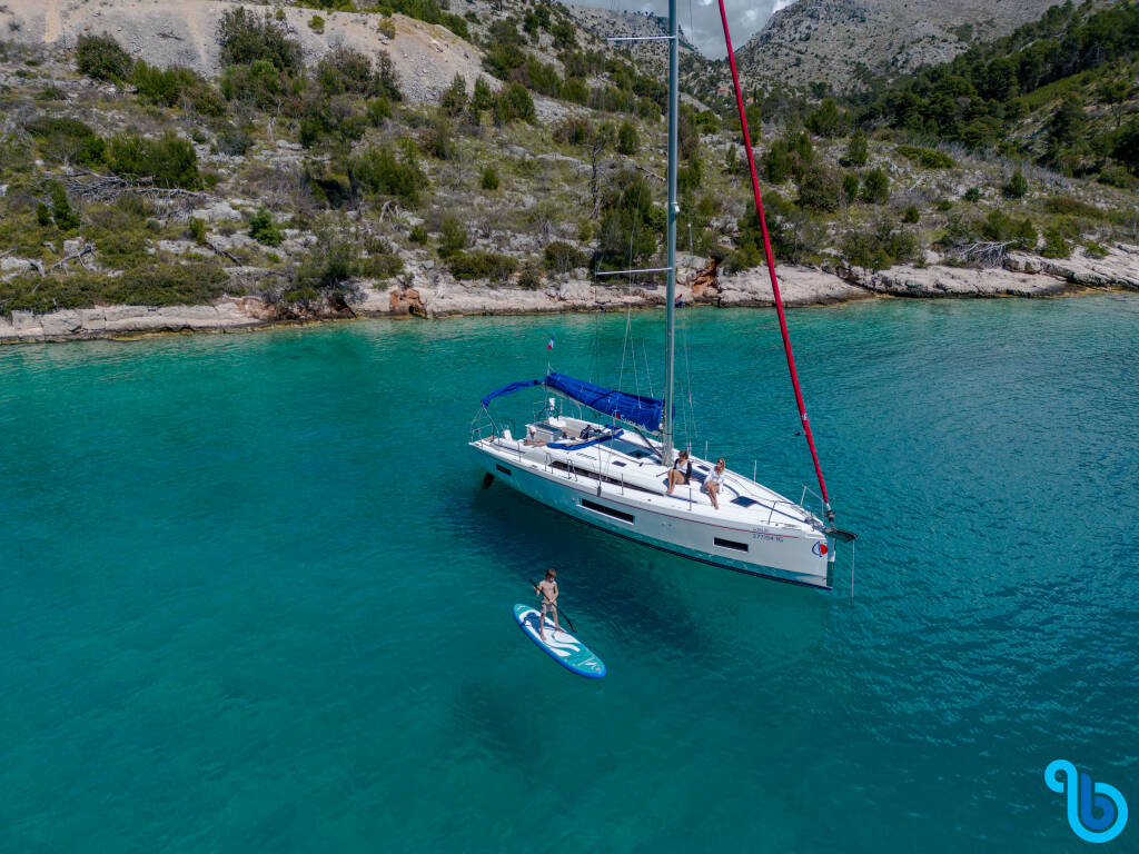 Sunsail 42, 