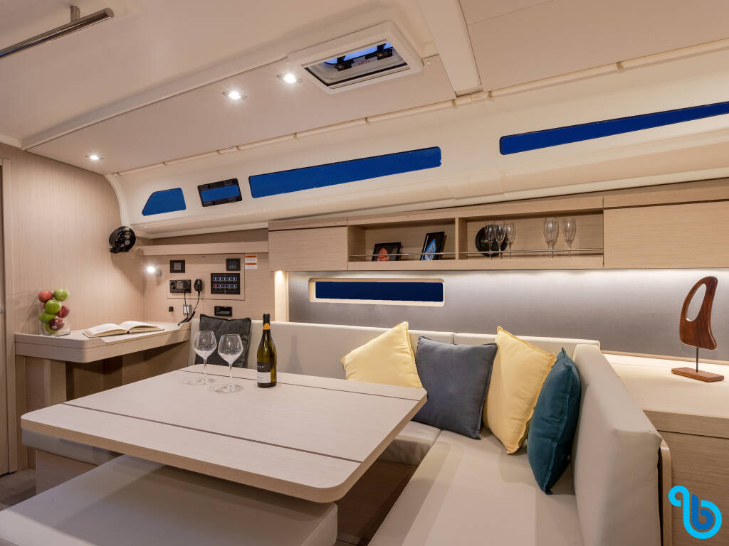 Sunsail 42, 