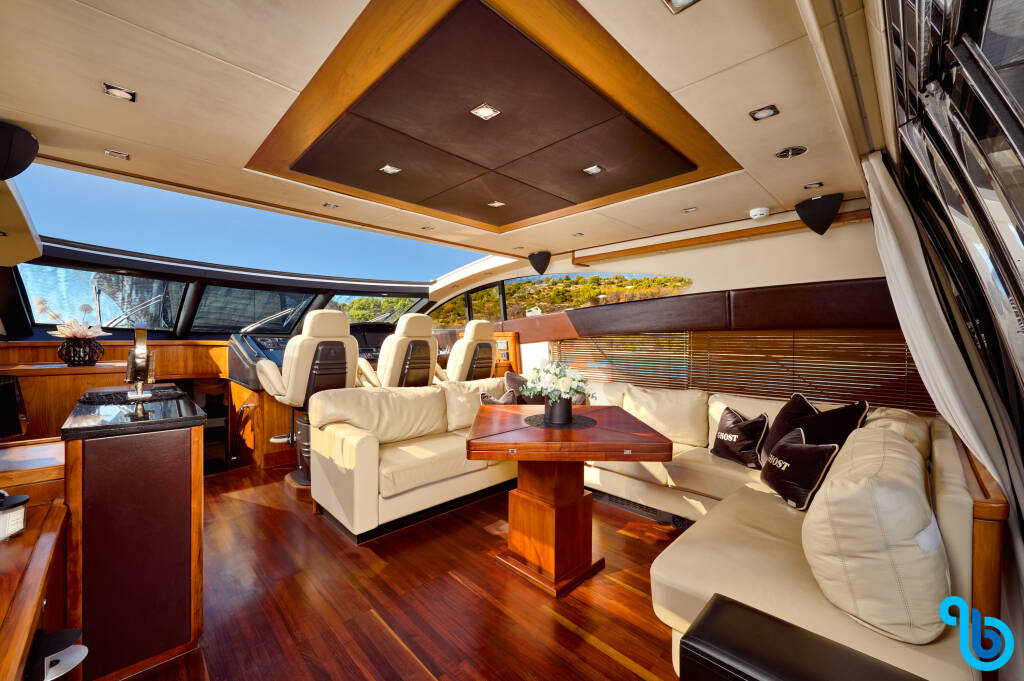 Sunseeker Predator 72, Ghost