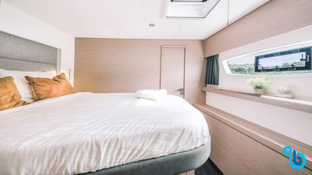 Tanna 47, Smeralda - A/C, Generator, Water maker